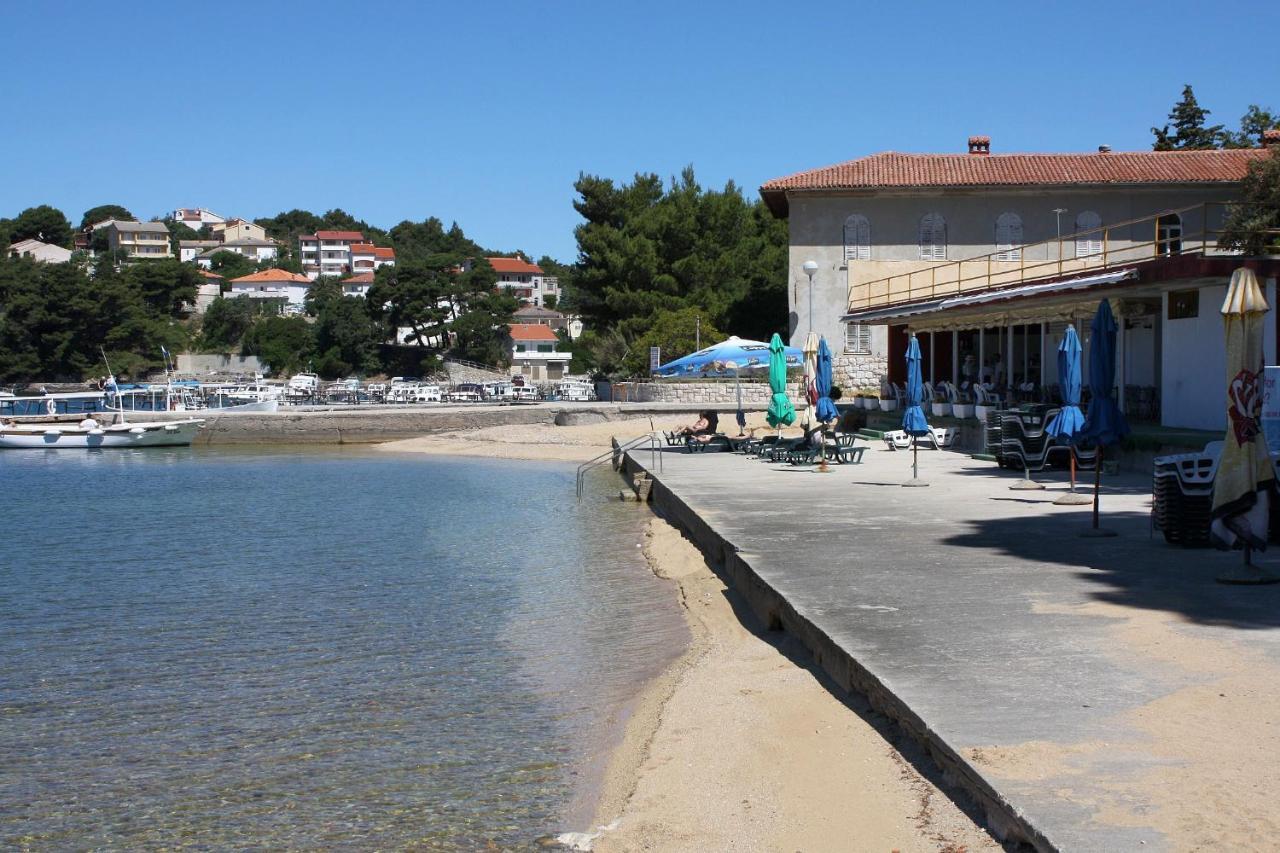 Apartments And Rooms With Parking Space Palit, Rab - 5061 Buitenkant foto
