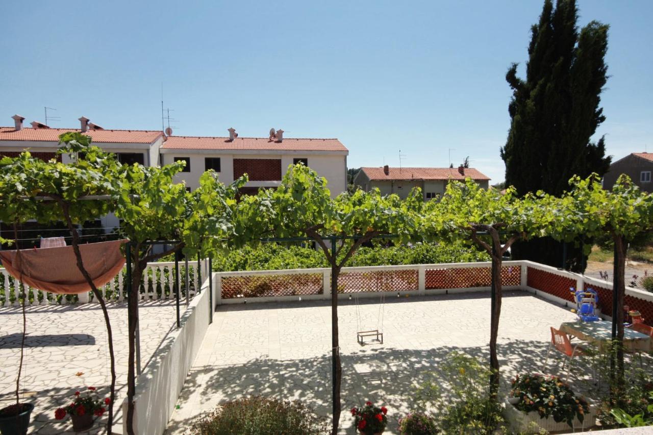 Apartments And Rooms With Parking Space Palit, Rab - 5061 Buitenkant foto