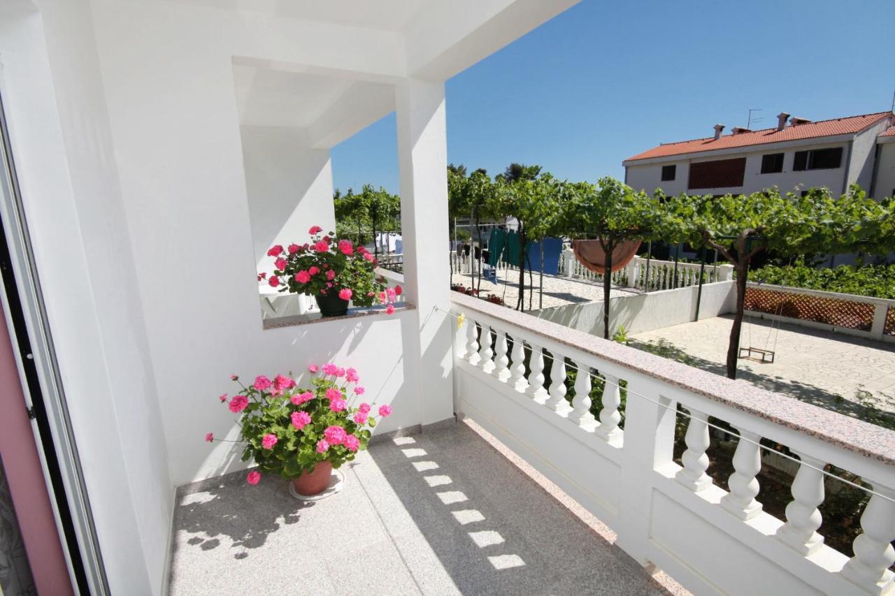Apartments And Rooms With Parking Space Palit, Rab - 5061 Buitenkant foto