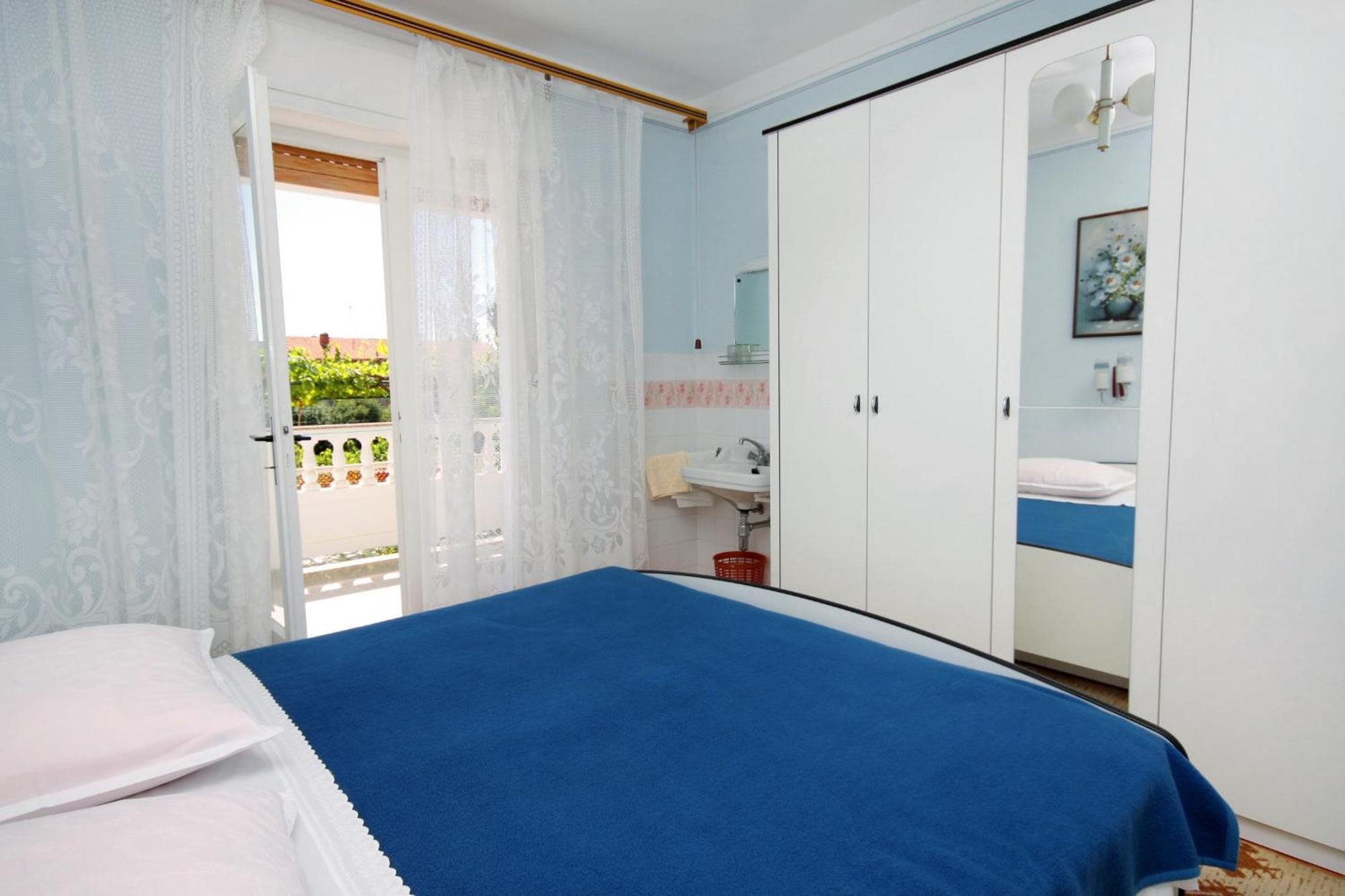 Apartments And Rooms With Parking Space Palit, Rab - 5061 Kamer foto